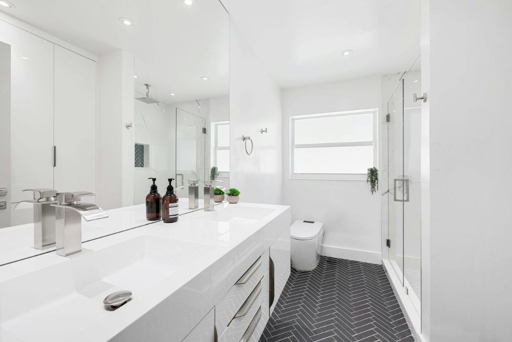Bathroom Renovations in Toronto